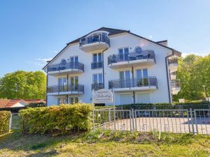 23911047-Ferienwohnung-4-Sellin (Ostseebad)-300x225-3