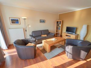 23911059-Ferienwohnung-4-Sellin (Ostseebad)-300x225-1