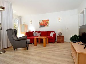 23911066-Ferienwohnung-4-Sellin (Ostseebad)-300x225-5