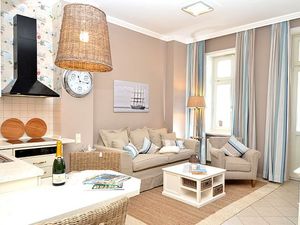 23911100-Ferienwohnung-2-Sellin (Ostseebad)-300x225-1