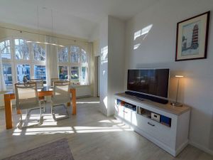 23911127-Ferienwohnung-4-Sellin (Ostseebad)-300x225-1