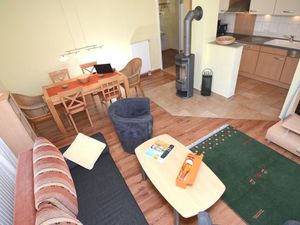 23911134-Ferienwohnung-4-Sellin (Ostseebad)-300x225-3