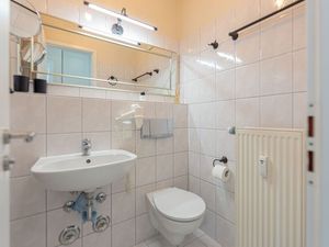 23911538-Ferienwohnung-2-Sellin (Ostseebad)-300x225-1