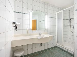 23911546-Ferienwohnung-2-Sellin (Ostseebad)-300x225-5