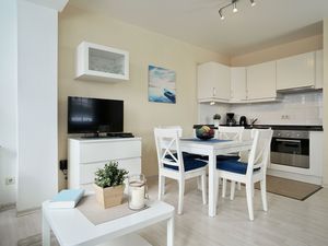 18712572-Ferienwohnung-4-Sellin (Ostseebad)-300x225-4