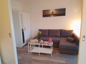 19163787-Ferienwohnung-4-Sellin (Ostseebad)-300x225-4