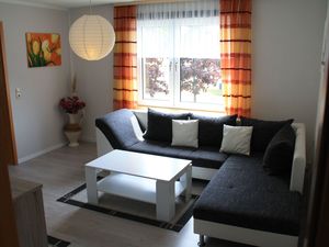 22169001-Ferienwohnung-5-Sellin (Ostseebad)-300x225-3