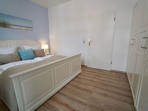 18712032-Ferienwohnung-6-Sellin (Ostseebad)-300x225-4