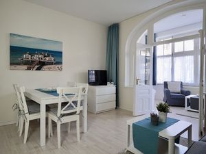 18712717-Ferienwohnung-6-Sellin (Ostseebad)-300x225-5