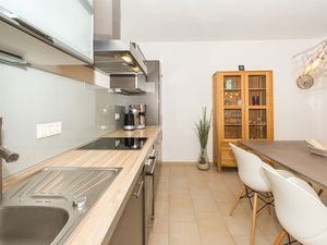 22274425-Ferienwohnung-4-Sellin (Ostseebad)-300x225-5