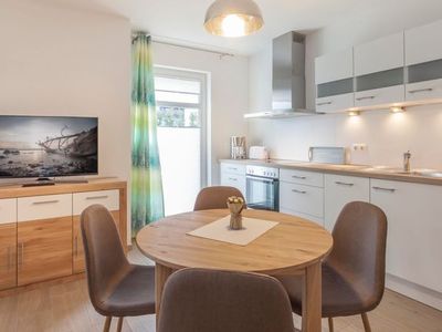 Ferienwohnung für 3 Personen (59 m²) in Sellin (Ostseebad) 4/10