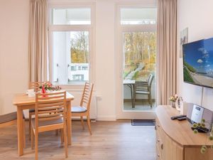 22274285-Ferienwohnung-3-Sellin (Ostseebad)-300x225-2