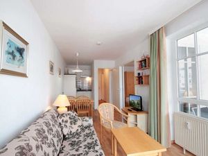 22280483-Ferienwohnung-4-Sellin (Ostseebad)-300x225-0