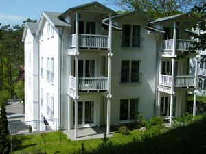 18134936-Ferienwohnung-6-Sellin (Ostseebad)-300x225-2