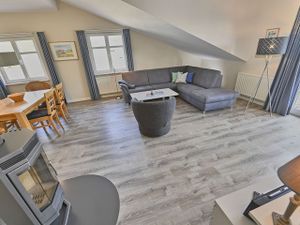 23911098-Ferienwohnung-6-Sellin (Ostseebad)-300x225-4