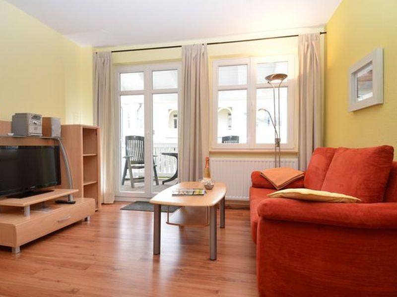 23911132-Ferienwohnung-2-Sellin (Ostseebad)-800x600-2