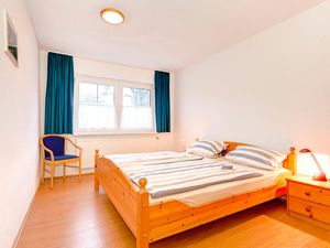 23951691-Ferienwohnung-4-Sellin (Ostseebad)-300x225-4