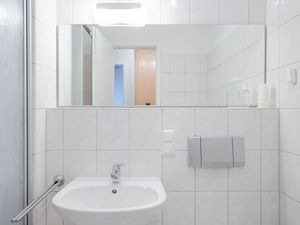 22296273-Ferienwohnung-3-Sellin (Ostseebad)-300x225-4