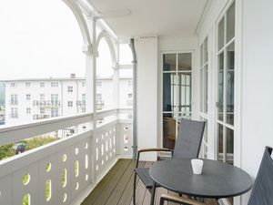 22296369-Ferienwohnung-4-Sellin (Ostseebad)-300x225-3