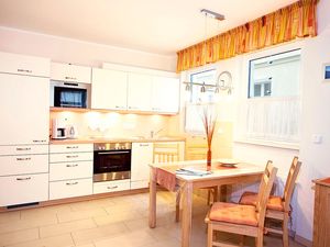 23948499-Ferienwohnung-4-Sellin (Ostseebad)-300x225-5