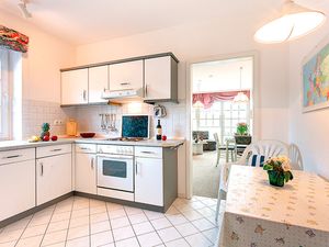 23971480-Ferienwohnung-3-Sellin (Ostseebad)-300x225-4