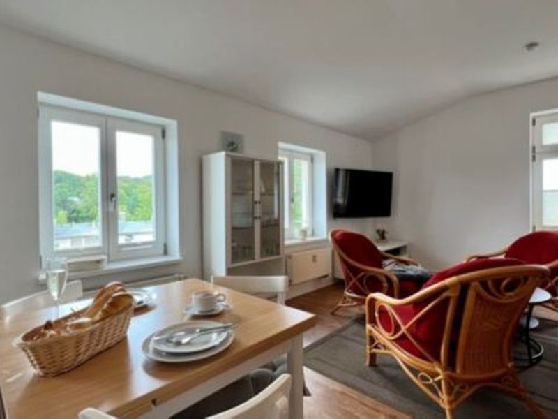 23911502-Ferienwohnung-6-Sellin (Ostseebad)-800x600-0