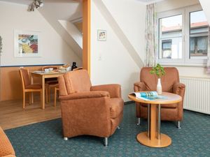 23911545-Ferienwohnung-4-Sellin (Ostseebad)-300x225-5