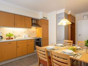 23911549-Ferienwohnung-4-Sellin (Ostseebad)-300x225-3