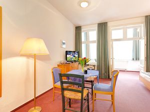 23951691-Ferienwohnung-4-Sellin (Ostseebad)-300x225-2