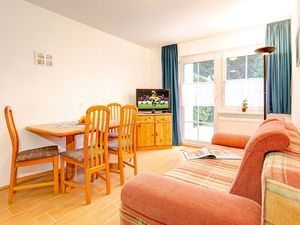 23951699-Ferienwohnung-6-Sellin (Ostseebad)-300x225-2