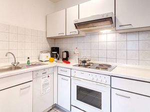 23951697-Ferienwohnung-6-Sellin (Ostseebad)-300x225-5