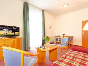 23951702-Ferienwohnung-6-Sellin (Ostseebad)-300x225-3