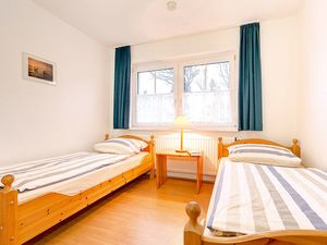 23951698-Ferienwohnung-6-Sellin (Ostseebad)-300x225-5