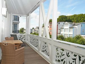 23911076-Ferienwohnung-4-Sellin (Ostseebad)-300x225-4