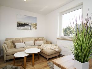 23957340-Ferienwohnung-4-Sellin (Ostseebad)-300x225-3