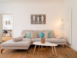 22098855-Ferienwohnung-4-Sellin (Ostseebad)-300x225-1