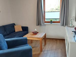 22279967-Ferienwohnung-4-Sellin (Ostseebad)-300x225-3