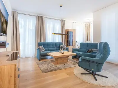 Ferienwohnung für 2 Personen (88 m²) in Sellin (Ostseebad) 1/10
