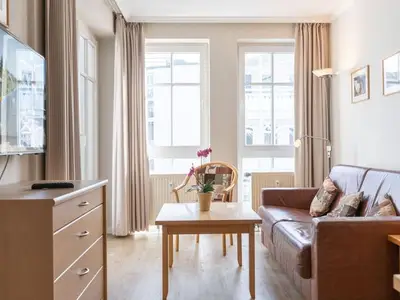 Ferienwohnung für 3 Personen (44 m²) in Sellin (Ostseebad) 1/10