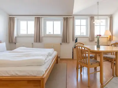 Ferienwohnung für 2 Personen (26 m²) in Sellin (Ostseebad) 1/10