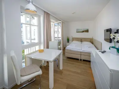 Ferienwohnung für 2 Personen (22 m²) in Sellin (Ostseebad) 1/10