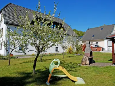 Ferienwohnung für 8 Personen (113 m²) in Sellin (Ostseebad) 1/10