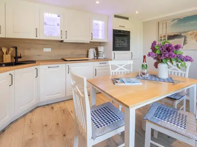 Ferienwohnung für 4 Personen (65 m²) in Sellin (Ostseebad) 1/10