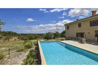 PoolOfHouse