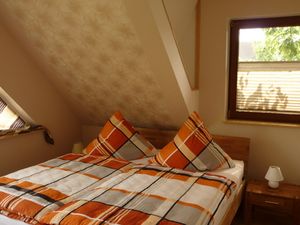 18595520-Ferienwohnung-4-Senftenberg-300x225-1