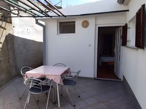 23768263-Ferienwohnung-4-Senj-300x225-4