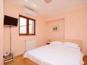 23958820-Ferienwohnung-2-Senj-300x225-4