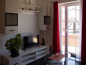 23047937-Ferienwohnung-4-Senj-300x225-3