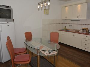 22313933-Ferienwohnung-4-Senj-300x225-1