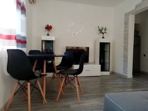 23137569-Ferienwohnung-2-Senj-300x225-4